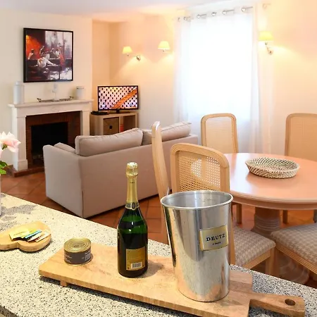 Дом отдыха Maisons D'hotes Du Relais Sainte Anne *