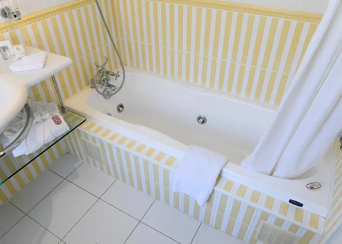 Tatil Evi Maisons D'hotes Du Relais Sainte Anne Martel