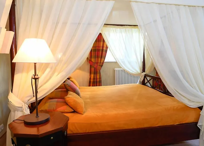 Maisons D'hotes Du Relais Sainte Anne Martel